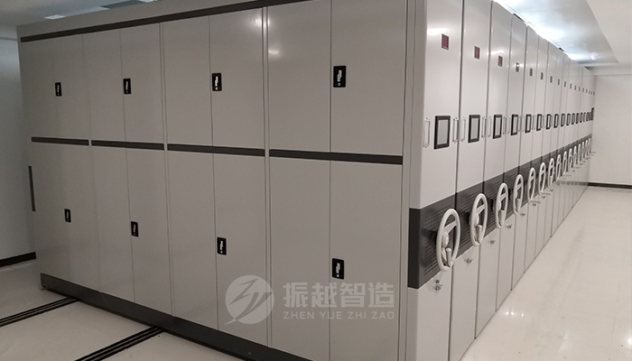 1697092527221506.jpg 智能電動(dòng)密集柜軌道式移動(dòng)檔案架 (6).jpg
